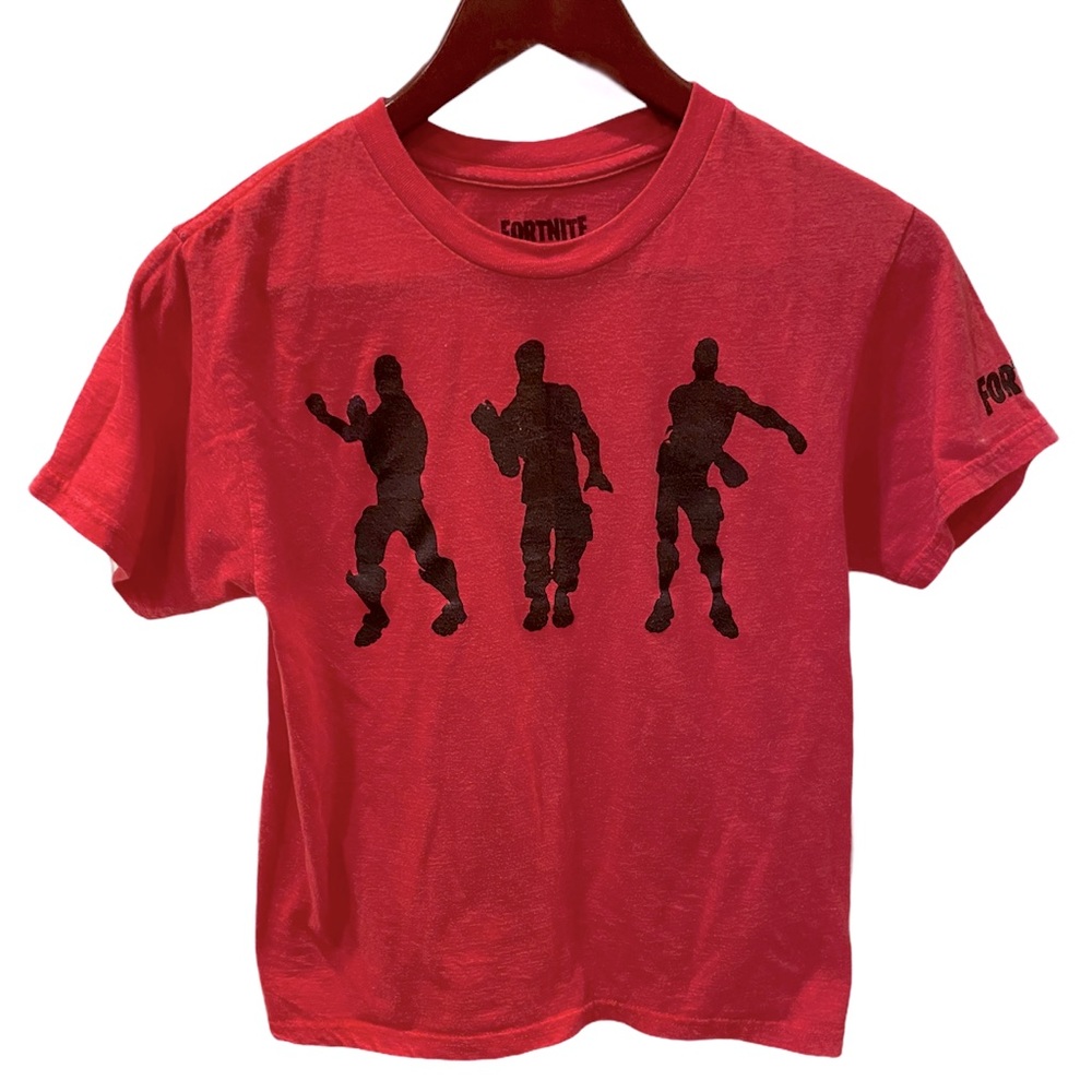 Fortnite Gaming Three Dancers Red Black Shirt Boys 10 M Video Game Retro
